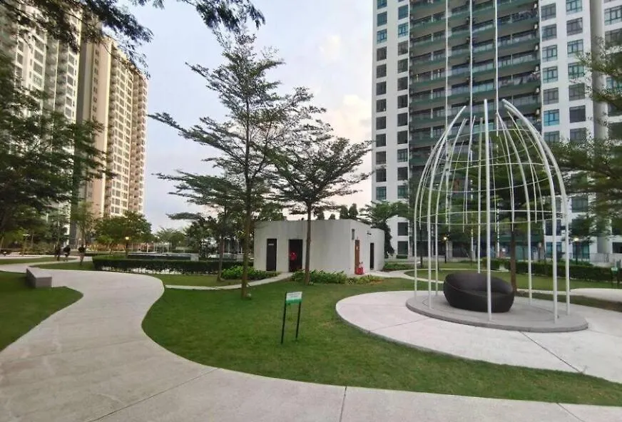 Apartment 8Scape Pool View Family Suites Netflix By Stay Johor Bahru
