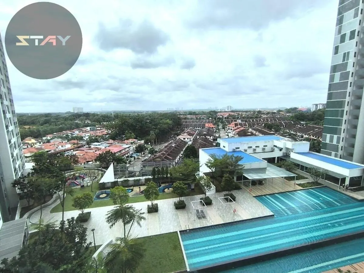 8Scape Pool View Family Suites Netflix By Stay Johor Bahru Apartment
