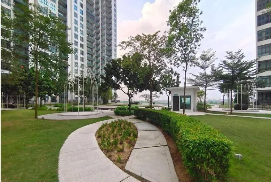 8Scape Pool View Family Suites Netflix By Stay Johor Bahru Apartment