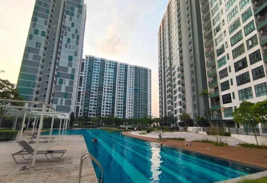 Apartment 8Scape Pool View Family Suites Netflix By Stay Johor Bahru Malaysia